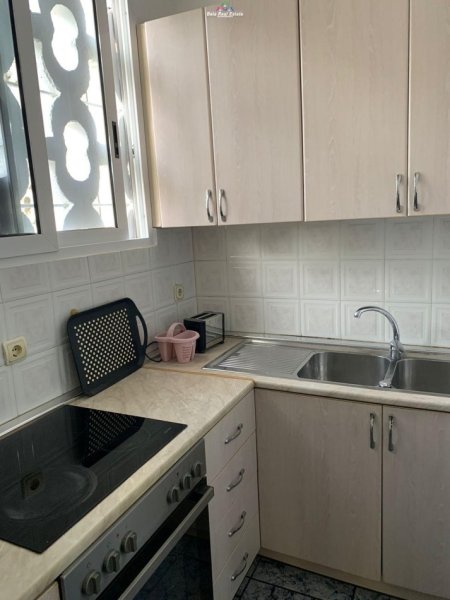 Apartament 2+1 Me Qera Tek Pazari I Ri ( ID B220696) Tirane