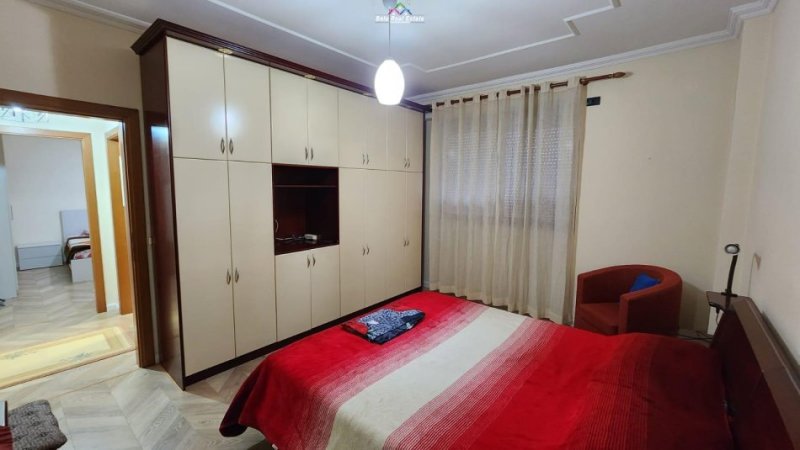 Apartament Me Qera 4+1 Tek Ish Ekspozita (ID B2393) Tirane