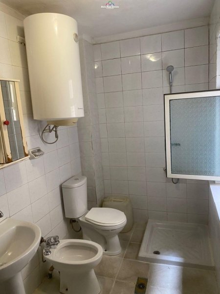 Apartament Me Qera 1+1 Tek Ish Tregu Elektrik (ID B221198) Tirane