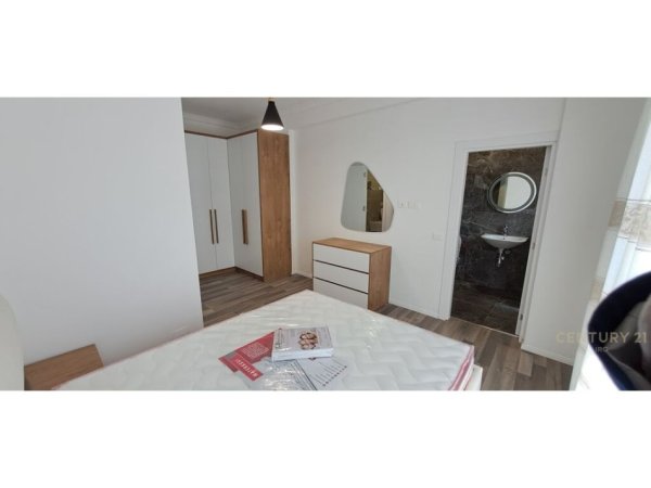 Super Apartament per Qera 2+1+2 tek Arlis Farmacia 10 !!