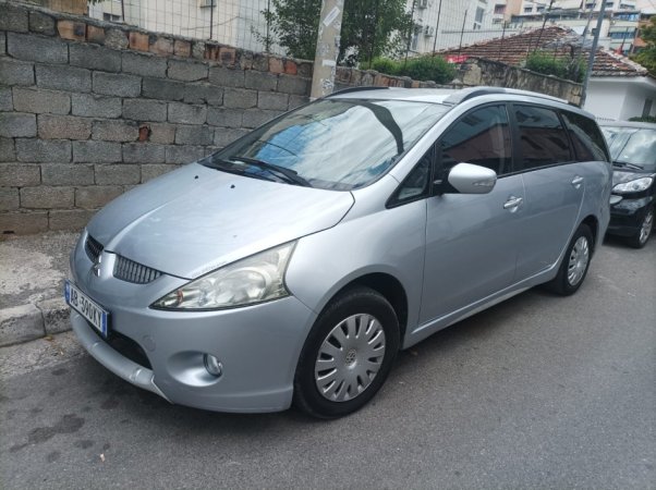 Tirane, Jepen Makina me Qera, Nissan, Audi, Mitsubishi, B-Class, etj. duke filluar nga 19 Euro/dita