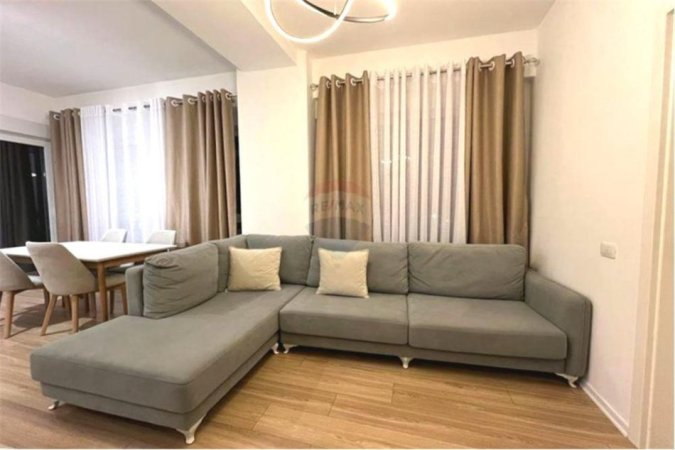 Apartament 3+1+2 me qera, Kompleksi Magnet