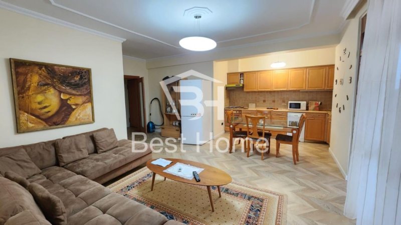 Apartament 4+1 Me Qera, Bulevardi Gjergj Fishta, Prane Ish Ekspozites, Tirane.