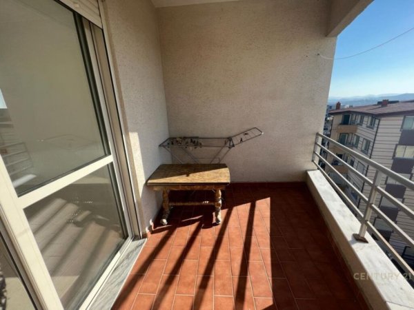 Shitet Apartament 2+1+2 ne Fresk !