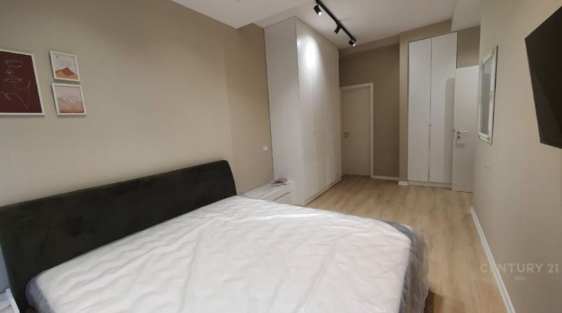 KOMPLEKSI MAGNET,  APARTAMENT 2+1+POST PARKIMI  !