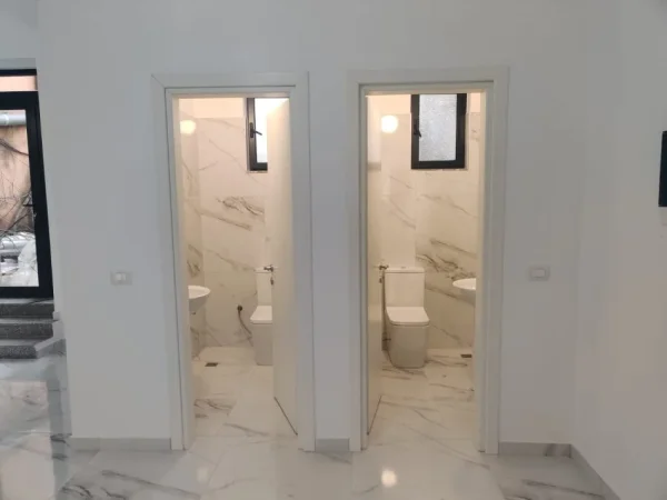 JEPET AMBJENT ME QERA 110M2 KATI 0, BLLOKU RR. VASO PASHA