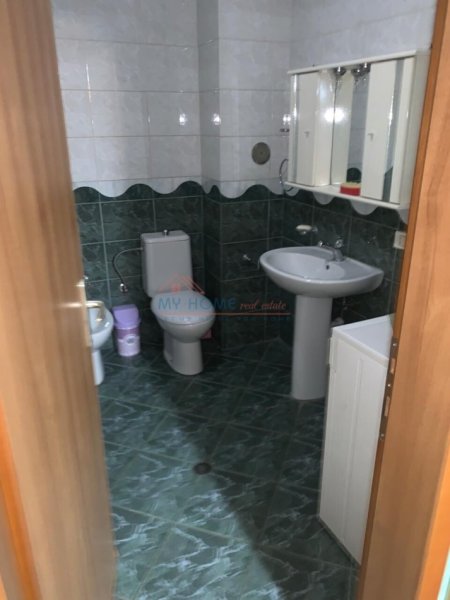 Apartamente 2+1 ne Shitje tek Blevardi Zogu I Pare