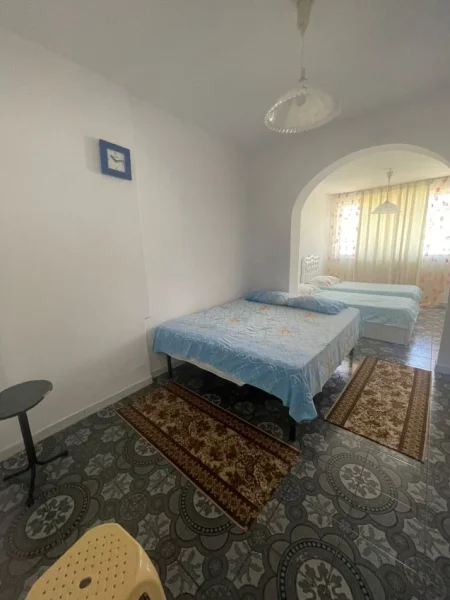 JEPET ME QERA APARTAMENT 2+1 450 EURO BRRYLI PRANE IRANIANIT