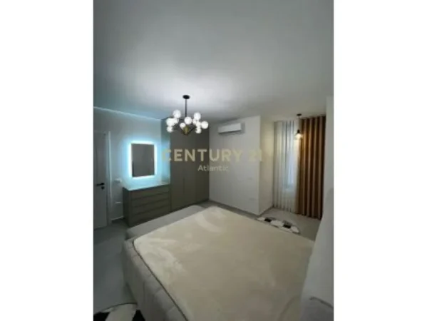 JEPET ME QERA SUPER APRTAMENT 2+1+2 TUALETE NE PLAZH ILIRIA !