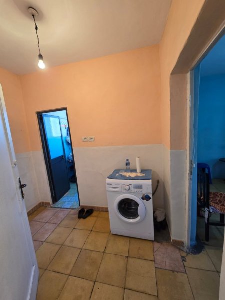 Shitet Apartament 1+1  - ( Rr Dibres )