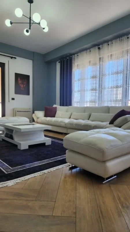 Apartament 2+1 per qira, Garda