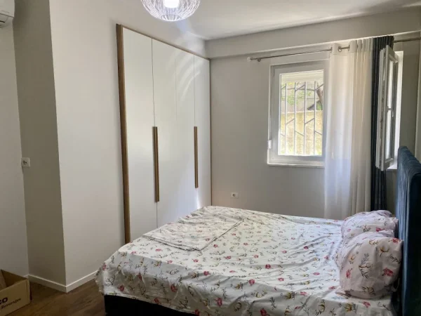 APARTAMENT 1+1+ POST PARKIMI PER QIRA