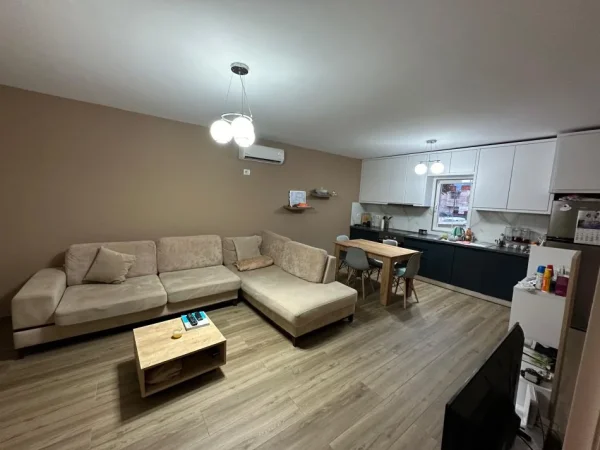 Shitet Apartament 3+1  - ( Don Bosko )