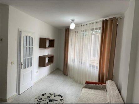 Apartament Me Qera 1+1 Tek Rruga E Durresit (ID B210623) Tirane