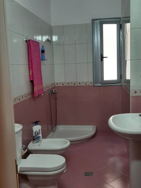 Shitet Apartament 1+1 ne Vloe ne Lungomare 225.000€