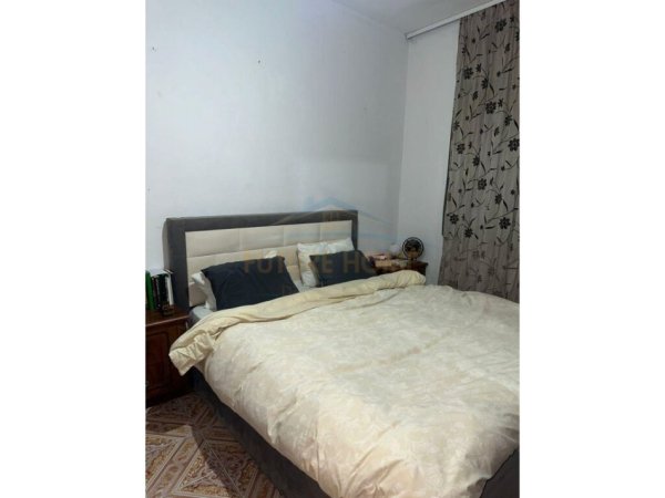 Shitje, Apartament 1+1, Shallvaret, Tiranë.