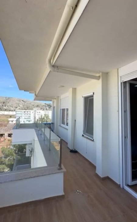 OKAZION NE SHENGJIN... SHITET APARTAMENT 1+1