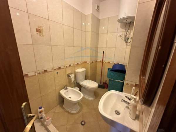 Shitet apartament 3+1+2 Fresk , Tirane