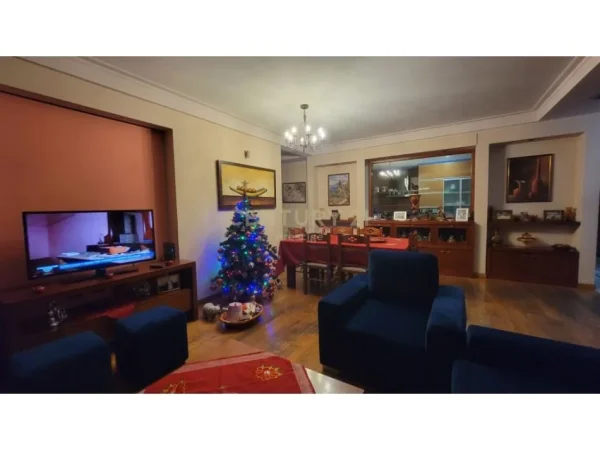 APARTAMENT 3+1+2 ME QIRA, PRANE AMBASADES AMERIKANE, RRUGA E ELBASANIT! ,1400euro