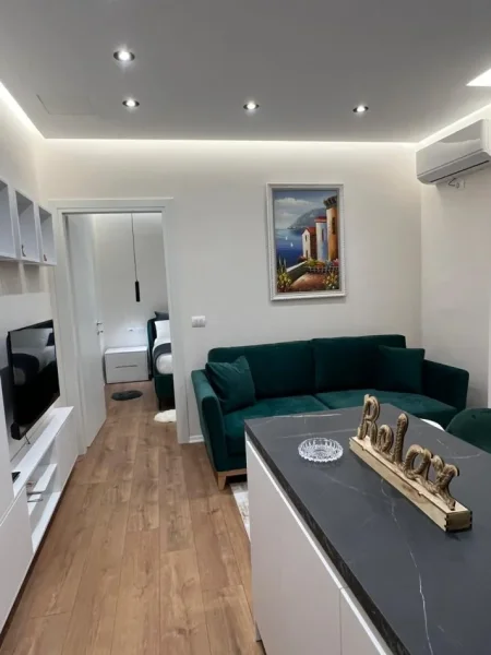 JEPET ME QIRA APARTAMENT 1+1 ASTIR 400 EURO