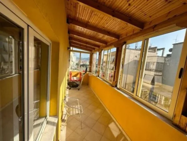 JEPET ME QIRA APARTAMENT 2 + 1 NE RRUGEN HIM KOLLI.