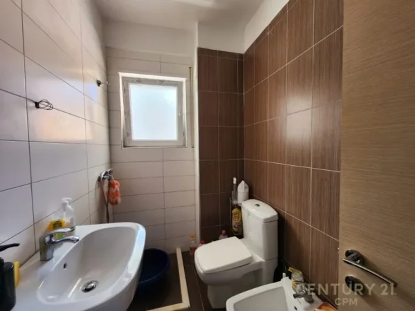 APARTAMENT 1+1 ME QERA TEK KOPSHTI BOTANIKU