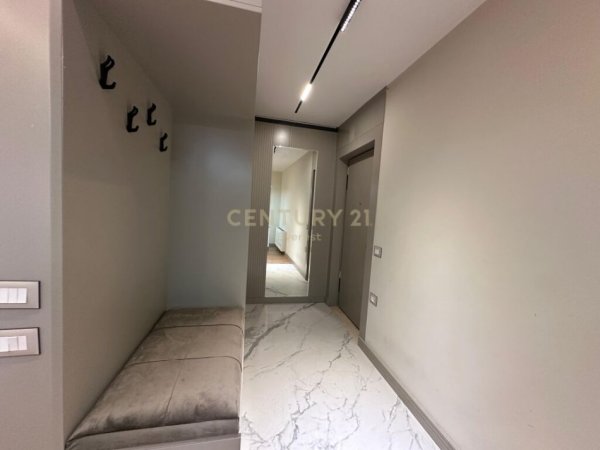 SHESIM APARTAMENT 2+1 PERBALLE ME DELIJORGJIN