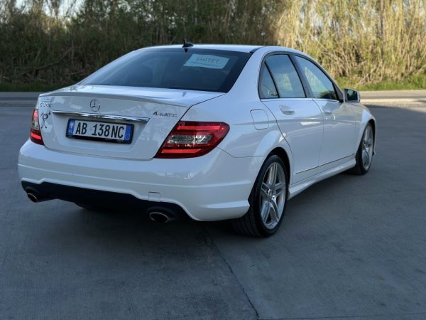 MERCEDES BENZ C Class 2013