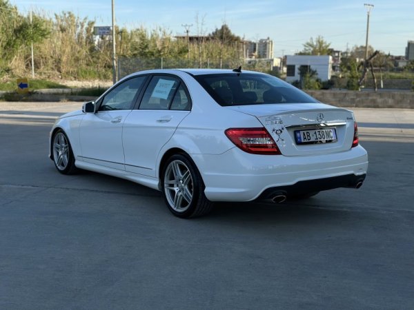 MERCEDES BENZ C Class 2013