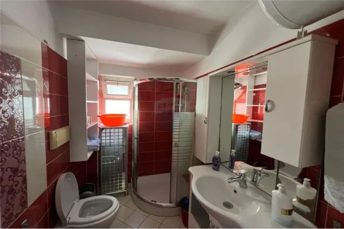 JEPET ME QIRA APARTAMENT 2+1 NE BLLOK 550eur