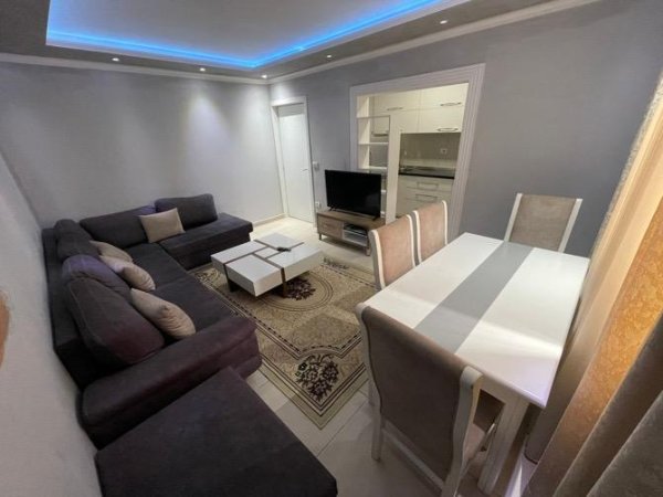 Jepet me qera Apartament 2+1 , rruga Kongresi Manastirit