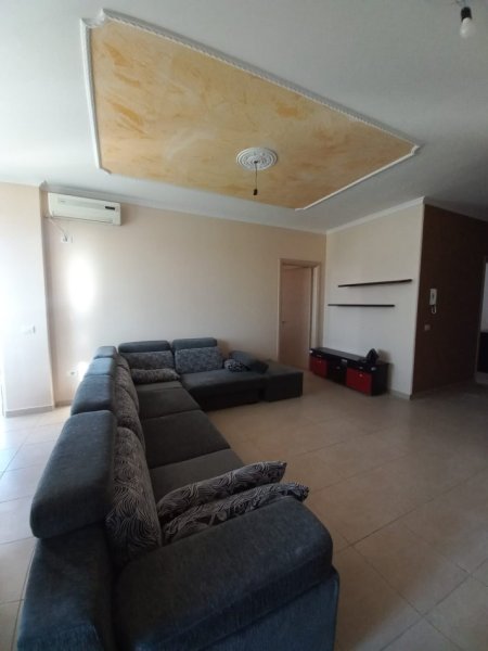 Qera, Apartament 2+1+2, Fresku