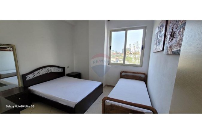 Apartament 2+1 me Qira, Siri Kodra