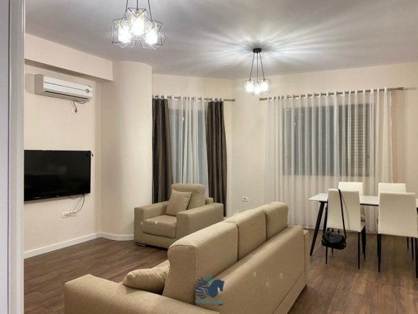 Shitet Apartament 2+1 Ne Astir [ID P220]