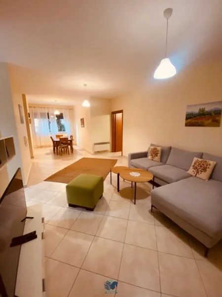 Jepet Me Qera Apartament 3+1 Prane Qendres [ID P0312]