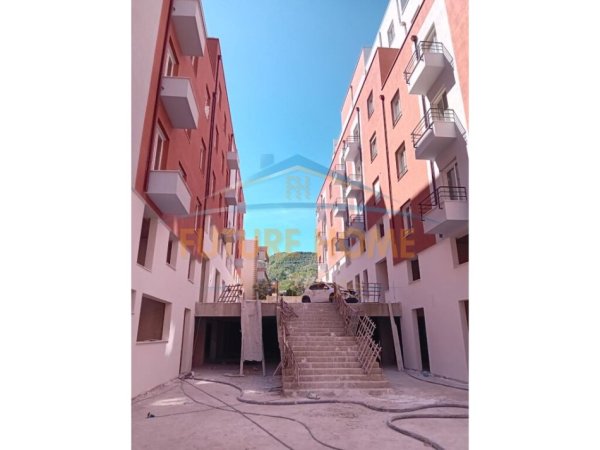 Shitet, Apartament 1+1, Selitë, Tiranë