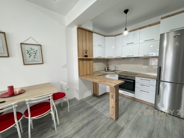 !JEPET ME QIRA APARTAMENT 1+1 TEK REZIDENCA KODRA E DIELLIT 2!