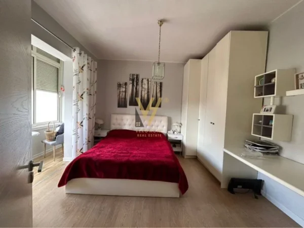 SHITET APARTAMENT 3+1  85M2 TEK MINISTRIA E DREJTESISE 195.000 EURO