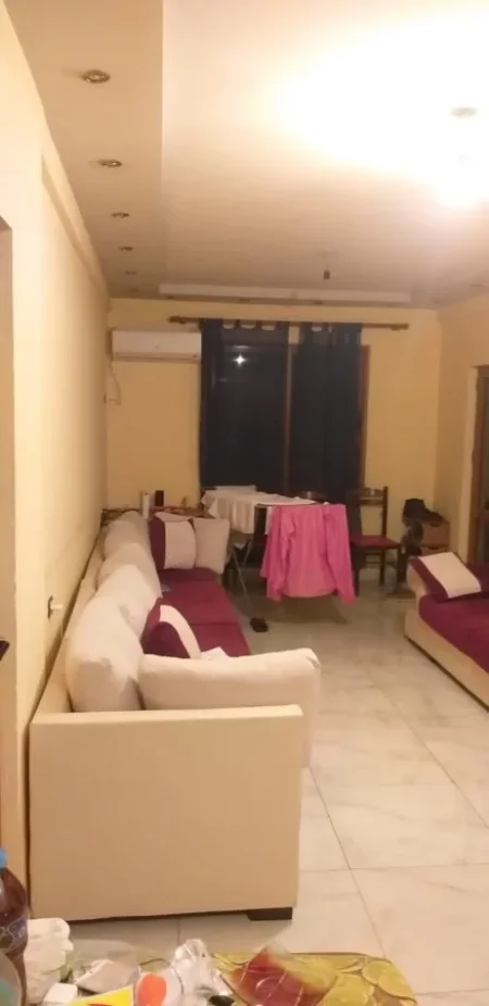 Qera ne shtepi private 2+1 ( Laprake )