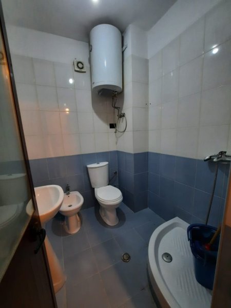 Apartament 1+1  me qera - Pazari i Ri