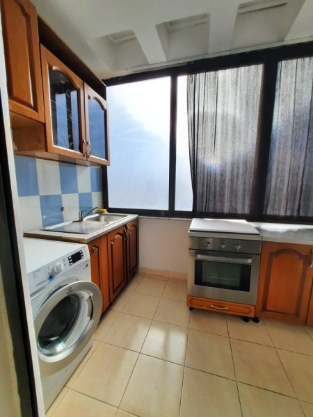 Apartament 1+1  me qera - Pazari i Ri