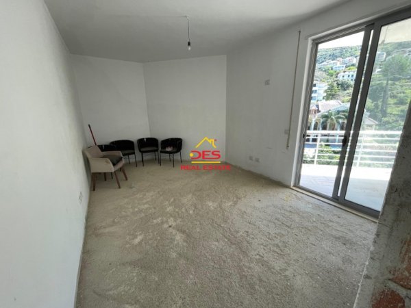 SHITET APARTAMENT 2+1 NË LUNGOMARE,VLORË