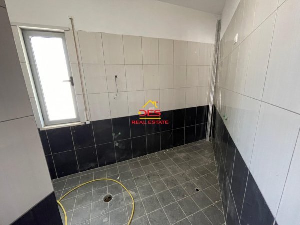 SHITET APARTAMENT 2+1 NË LUNGOMARE,VLORË