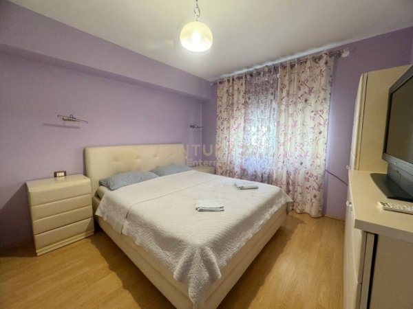 Apartament 2+1 per qira ne Bllok 500 euro/muaji