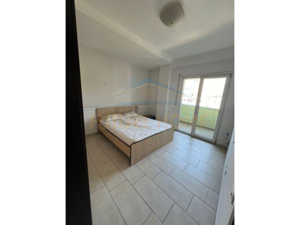 Qer ,Apartament 2+1 , Zogu i Zi , Tirane