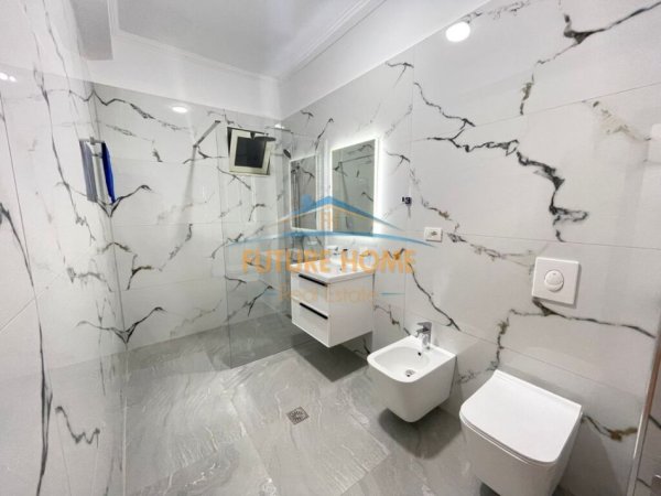 Shitet, Apartament 2+1 Kopshti Zoologjik , Tirane