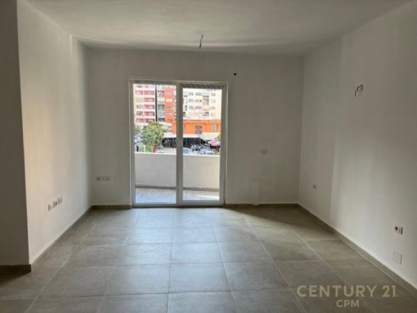 Apartament 2+2 për qira në Astiri, Tiranë