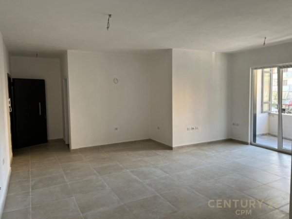 Apartament 2+2 për qira në Astiri, Tiranë