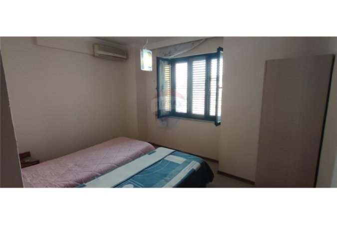 Ofrohet per qira apartament 2+1+2