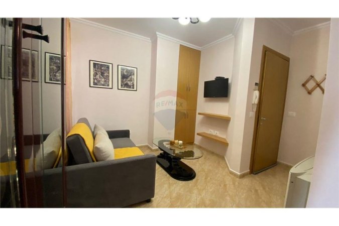 Apartament 1+1 me Qera, Rruga e Kavajes